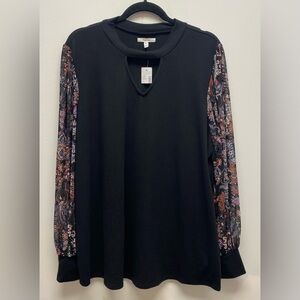 4 for $25 NWT 🖤 Maurices Sheer Mixed Sleeve Keyhole Top 🖤- 2X